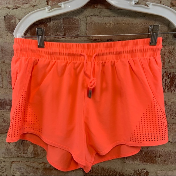 Bundle of 2 revival running jogging athletic shorts large - Picture 3 of 6